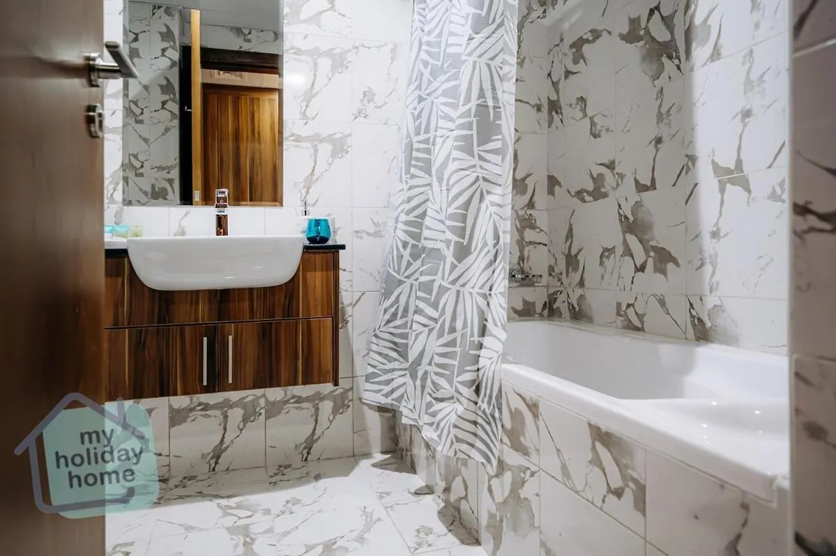 Brand New Studio Canal View Ras al-Khaimah Apartment