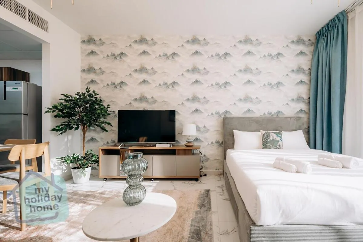 Apartment Brand New Studio Canal View Ras al-Khaimah